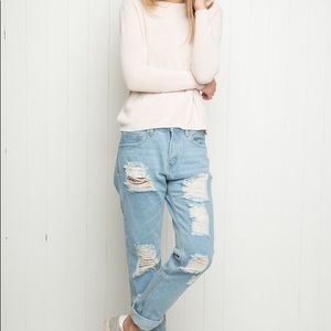 Brandy Melville Small Destroyed Boyfriend Jeans
